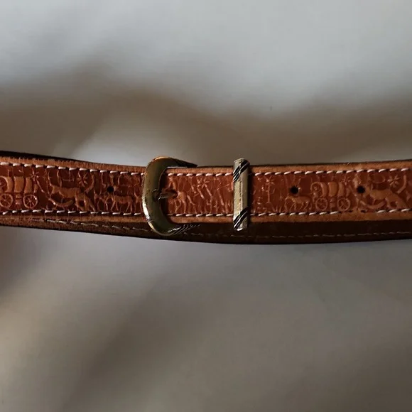 Vintage Tooled Genuine Leather Belt - Picture 6 of 7